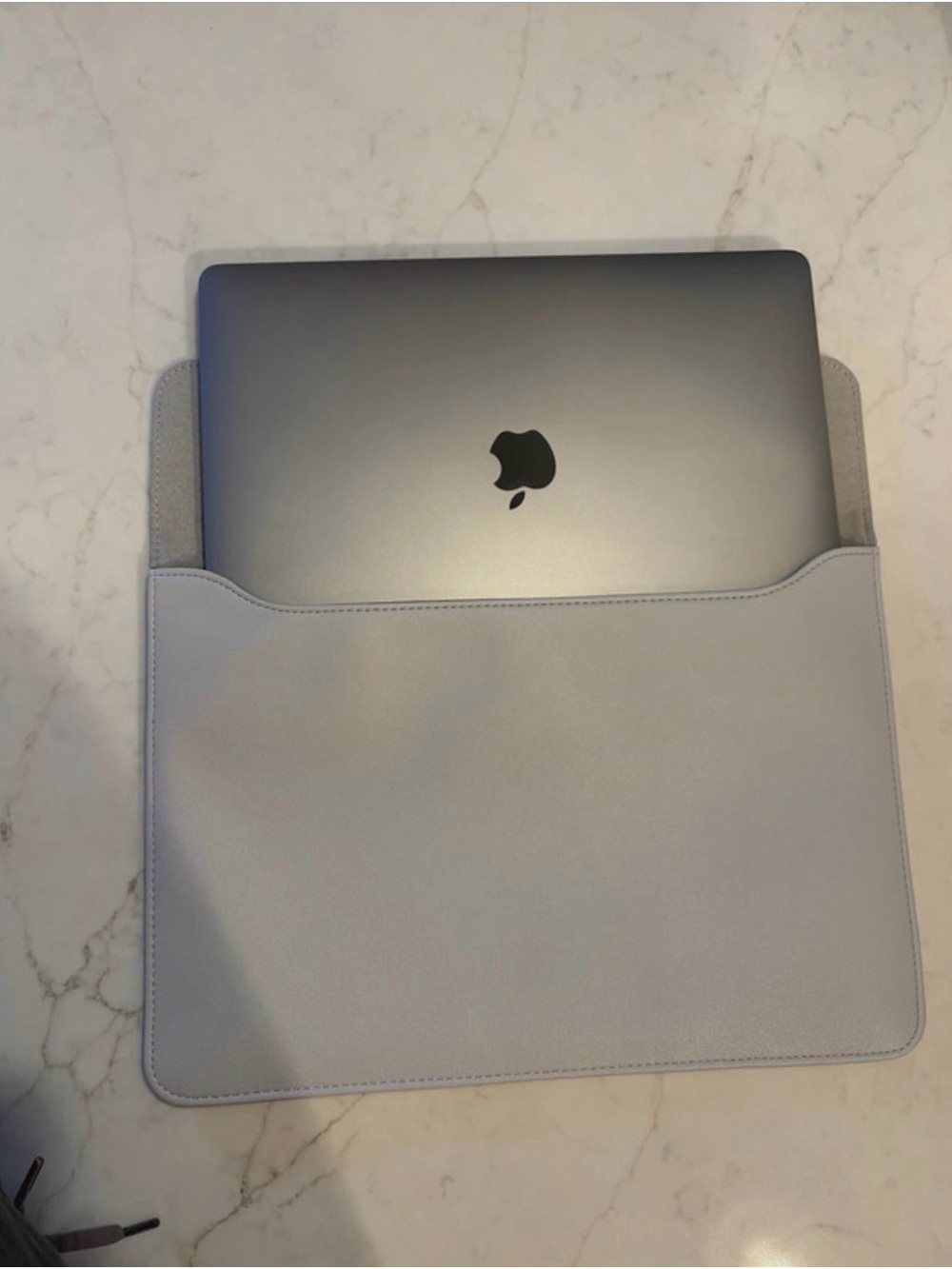Light Gray Protective Tablet & Laptop Sleeve - Minimalist Design